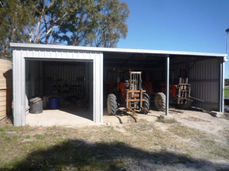 100 Ellwood Road, Stanthorpe QLD 4380