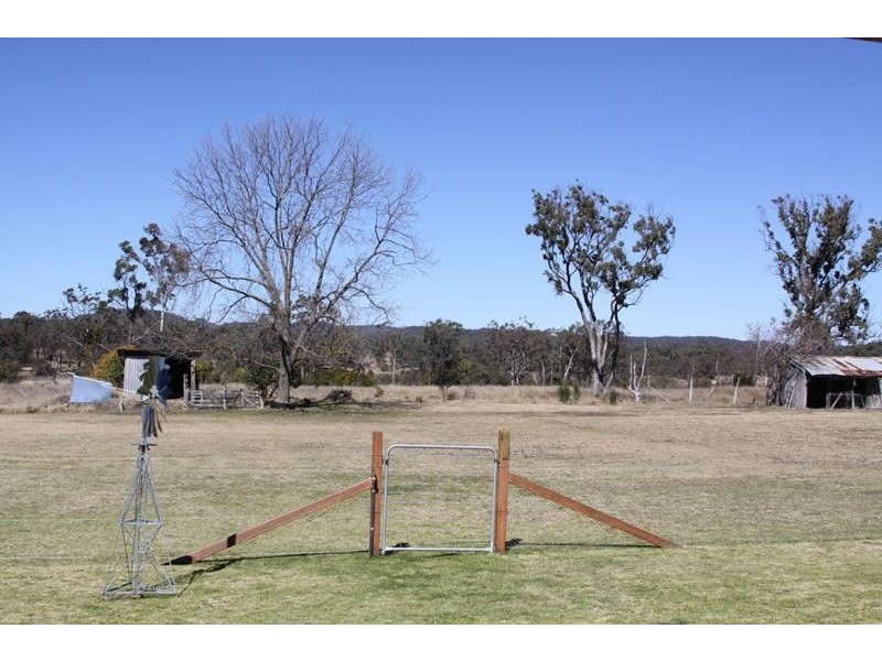 49 Amosfield Road, Stanthorpe QLD 4380
