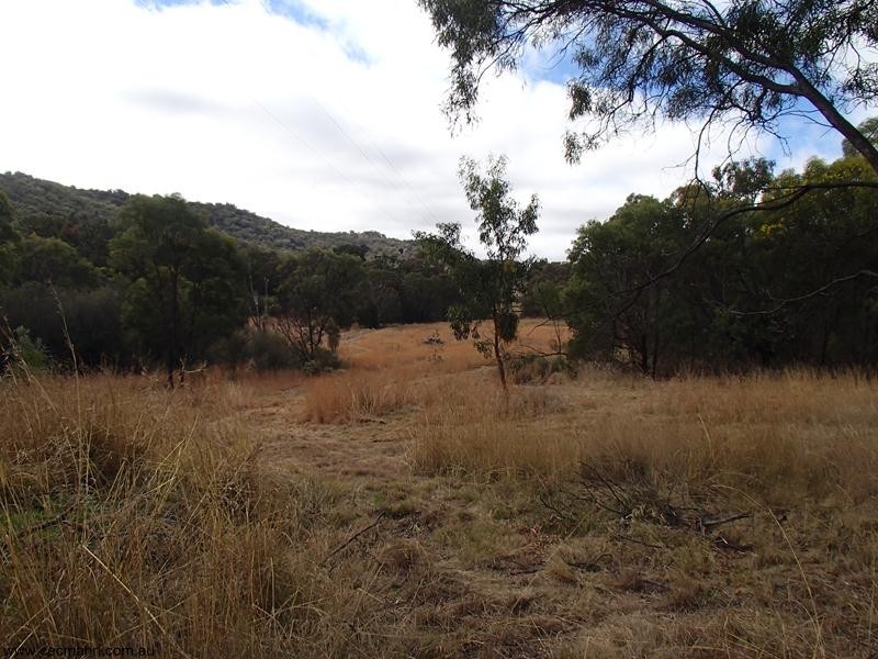 2302 Pyramids Road, Stanthorpe QLD 4380