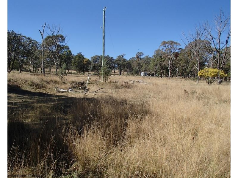 69 Mt Stirling Road, Glen Aplin QLD 4381