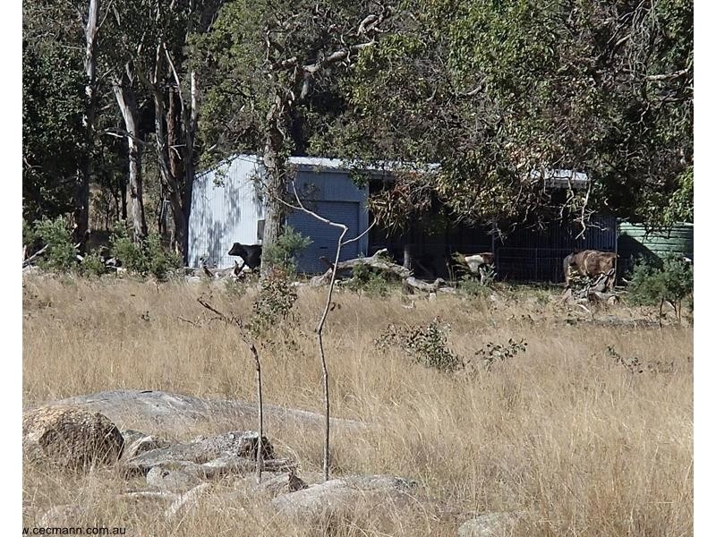 69 Mt Stirling Road, Glen Aplin QLD 4381