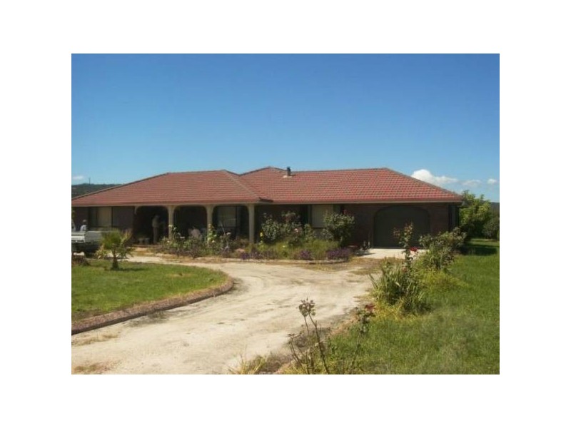 2 Mt Stirling Rd, Stanthorpe QLD 4380