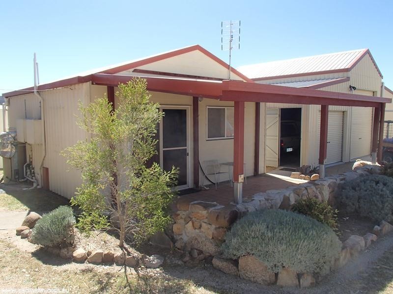 27144 New England Highway, Stanthorpe QLD 4380