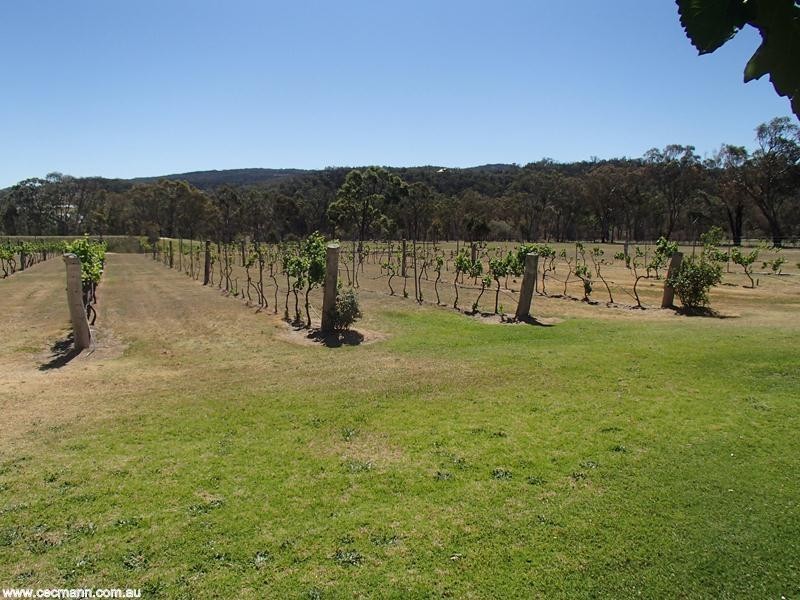 27144 New England Highway, Stanthorpe QLD 4380