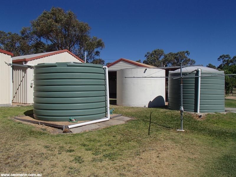 27144 New England Highway, Stanthorpe QLD 4380