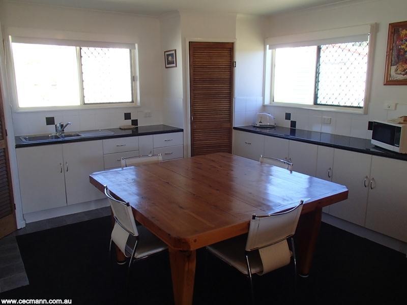 27144 New England Highway, Stanthorpe QLD 4380