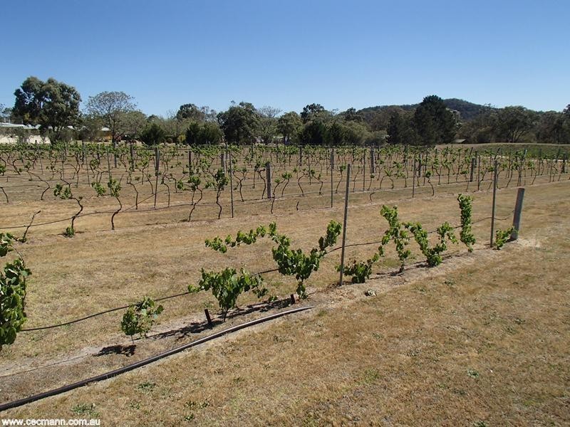 27144 New England Highway, Stanthorpe QLD 4380