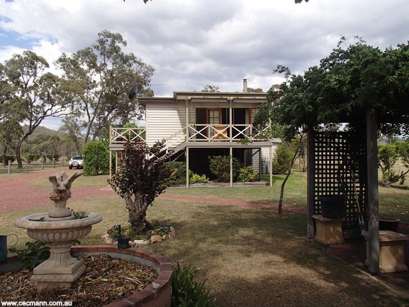 28594 New England Highway, Stanthorpe QLD 4380