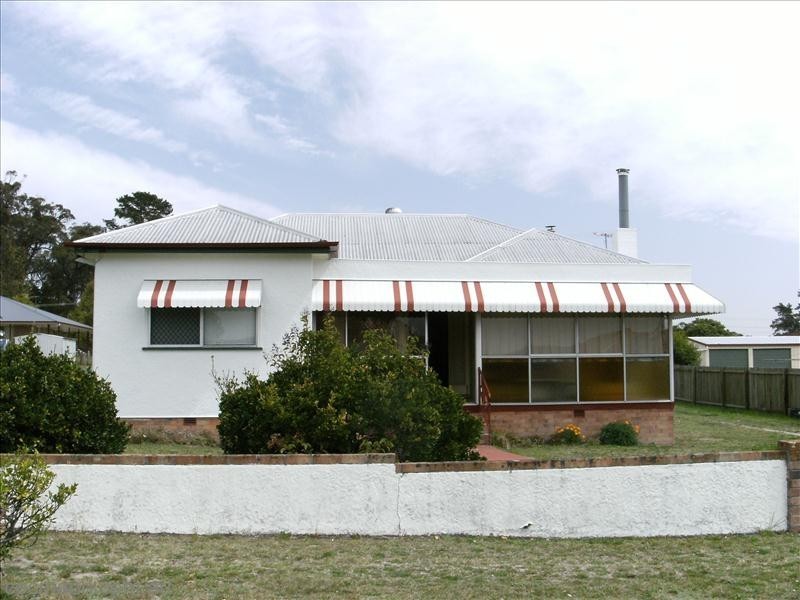 6 Lane Street, Stanthorpe QLD 4380
