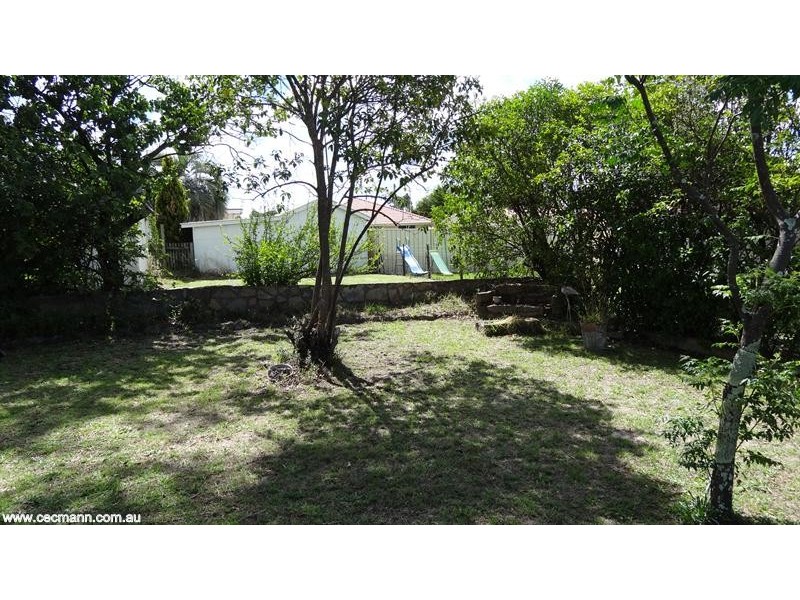 6 Ferris Street, Stanthorpe QLD 4380