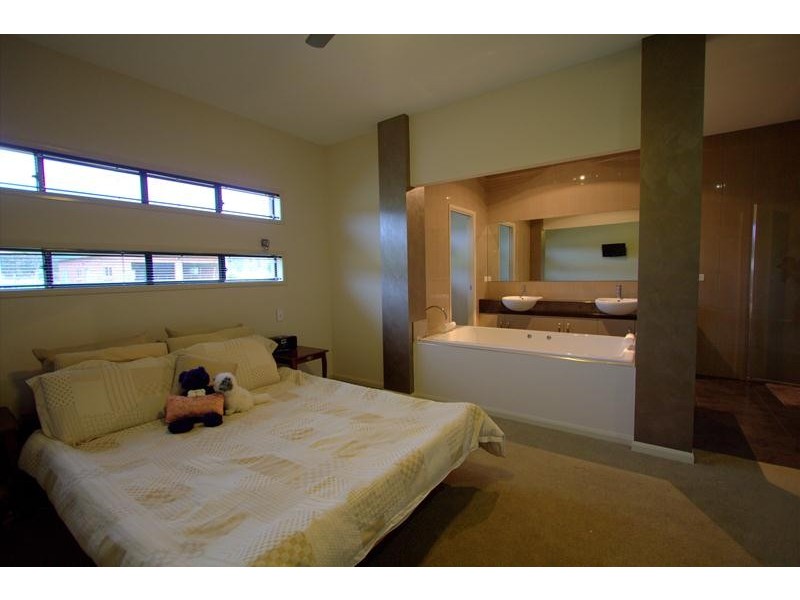 4 Gla-Nor Drive, Stanthorpe QLD 4380