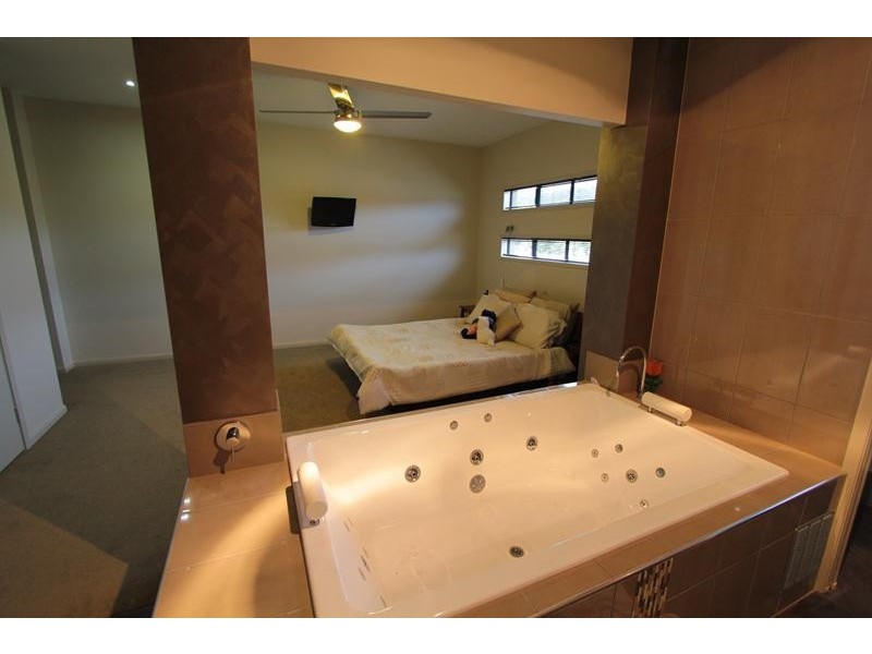 4 Gla-Nor Drive, Stanthorpe QLD 4380