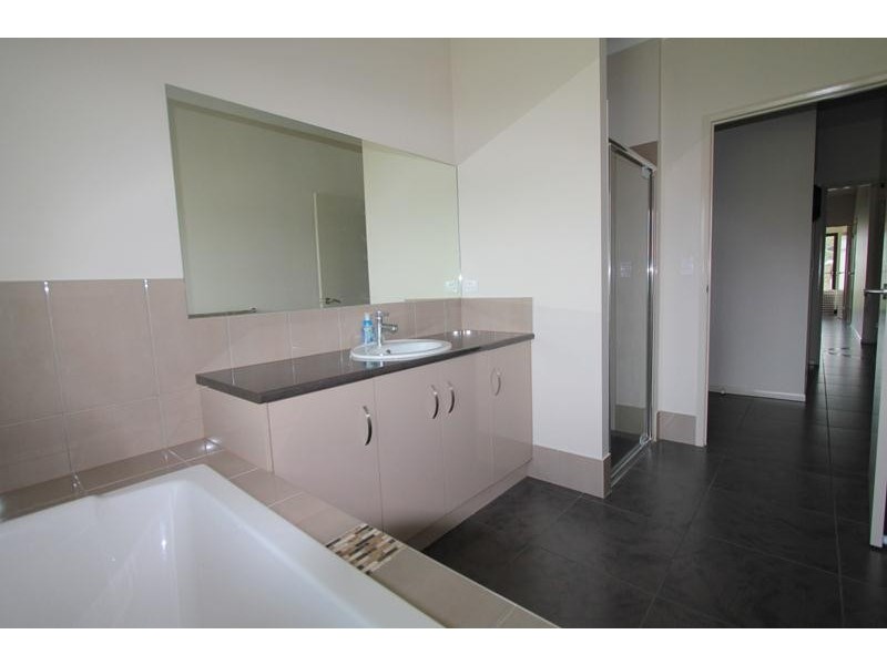 4 Gla-Nor Drive, Stanthorpe QLD 4380