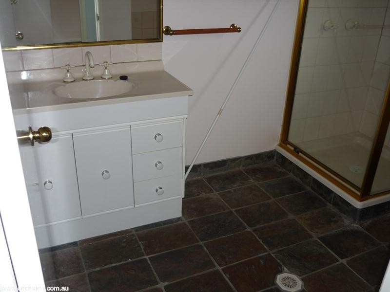 64 Wallangarra Road, Stanthorpe QLD 4380