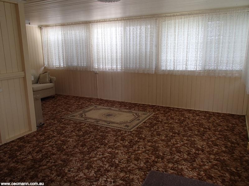 53 Wallangarra Road, Stanthorpe QLD 4380