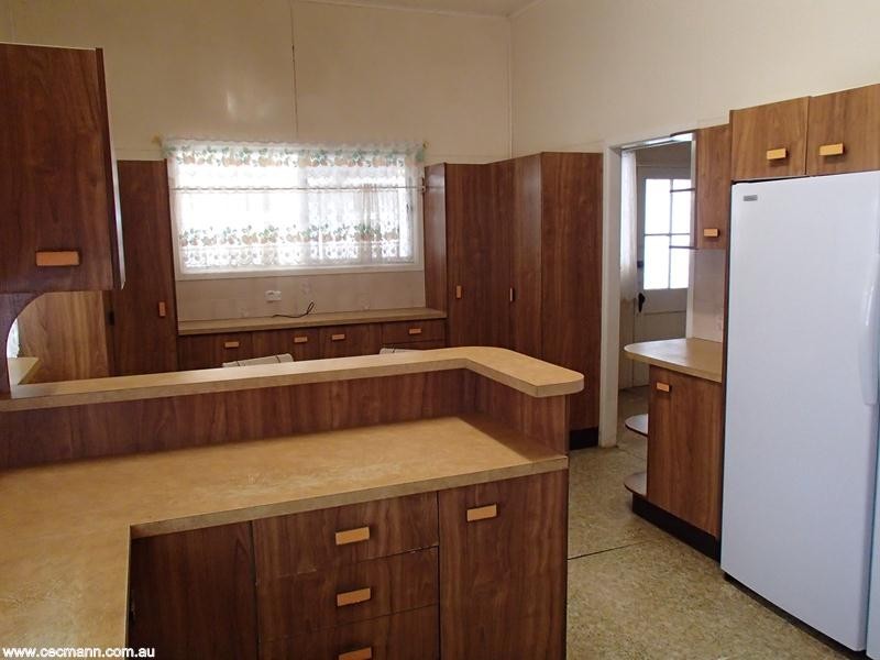 53 Wallangarra Road, Stanthorpe QLD 4380