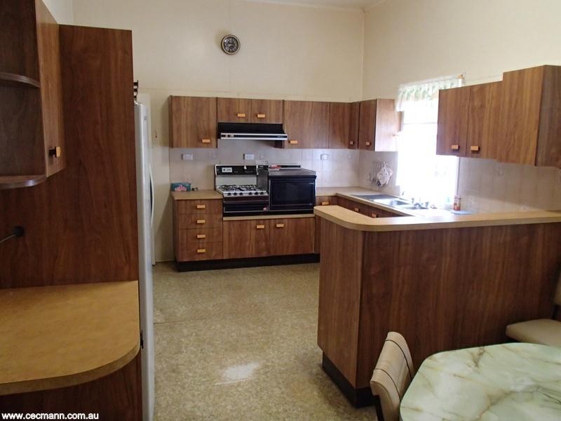 53 Wallangarra Road, Stanthorpe QLD 4380