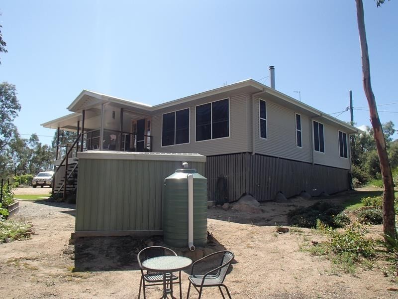20 Cummerford Road, Stanthorpe QLD 4380