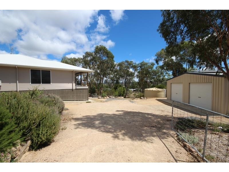 20 Cummerford Road, Stanthorpe QLD 4380