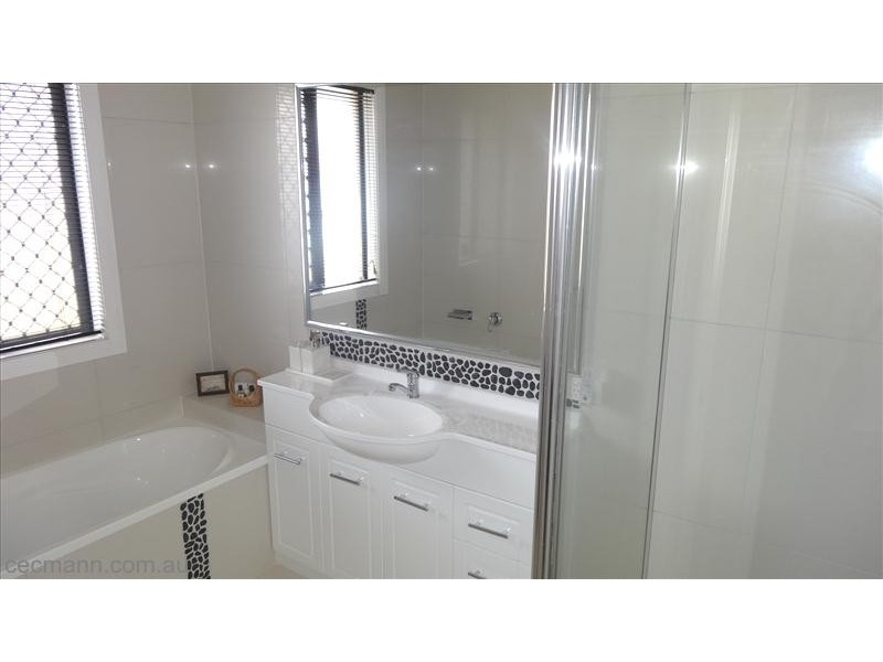 6 Sangricoli Court, Stanthorpe QLD 4380