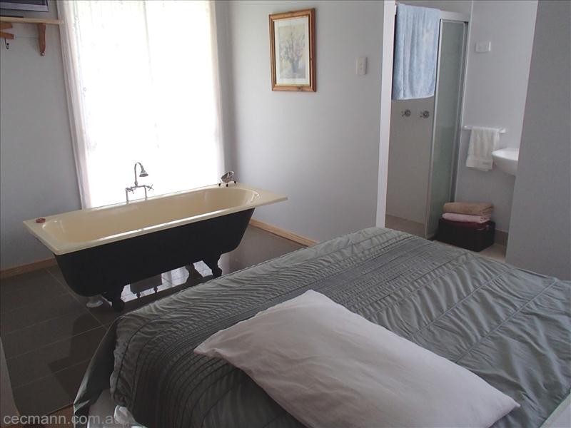 7 McGregor Tce, Stanthorpe QLD 4380