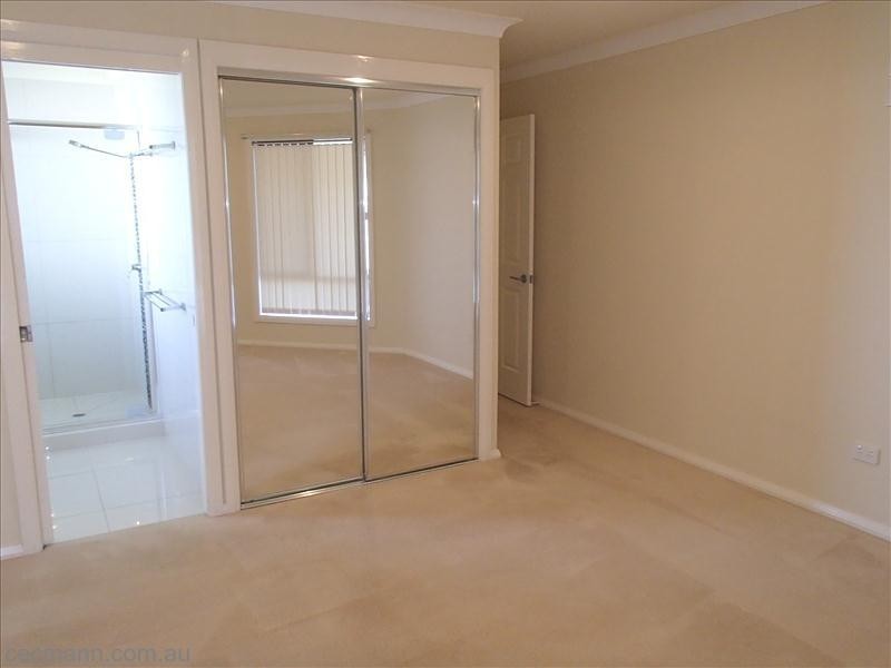 6 Sangricoli Court, Stanthorpe QLD 4380