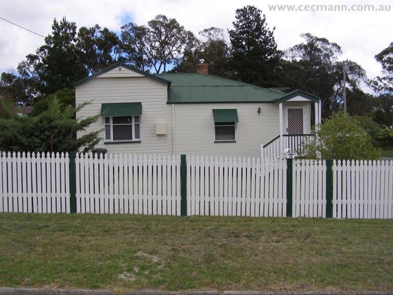 26 McGregor Terrace, Stanthorpe QLD 4380