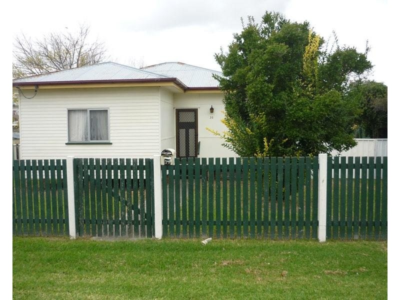 31 Denham Street, Stanthorpe QLD 4380