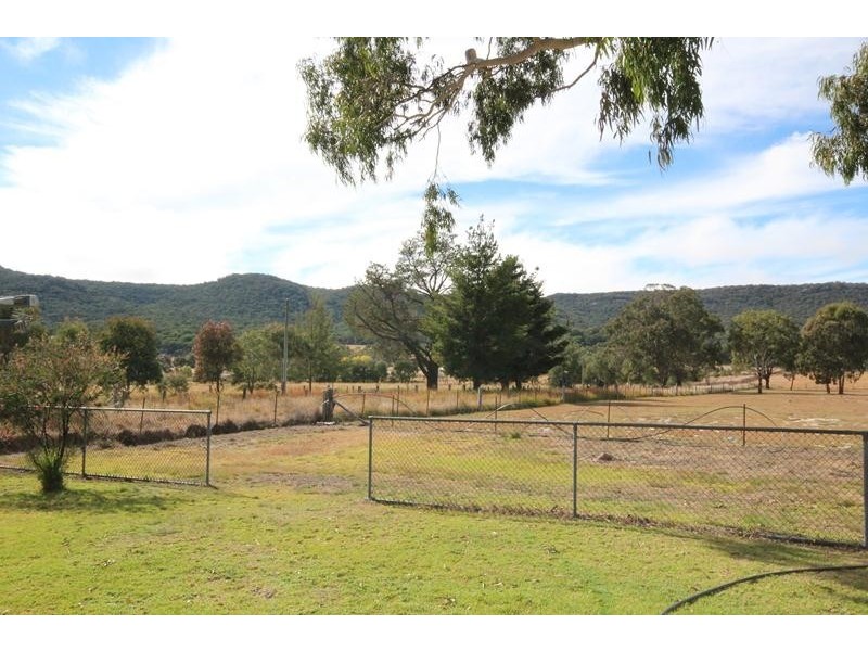 66 Paling Yard, Wallangarra QLD 4383