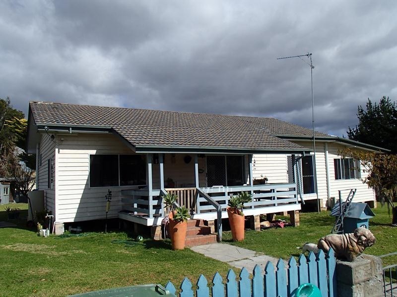 32 ROCKWELL, Wallangarra QLD 4383