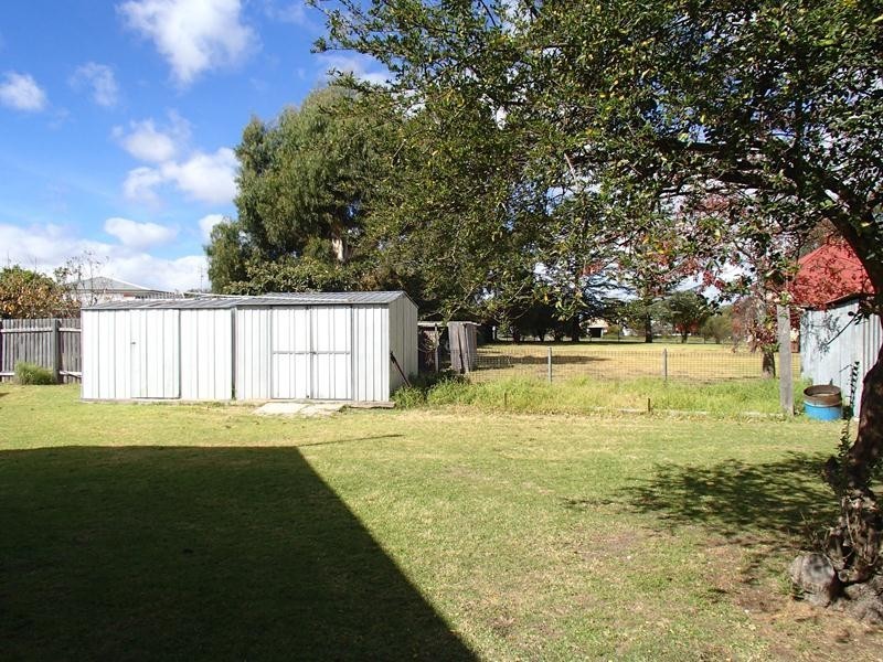 32 ROCKWELL, Wallangarra QLD 4383