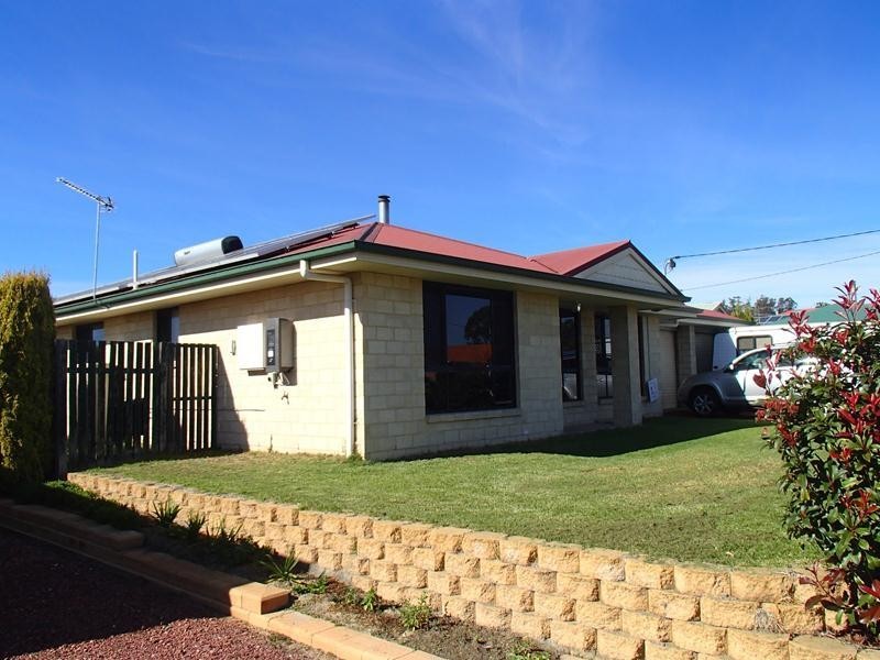 3 Barton, Stanthorpe QLD 4380