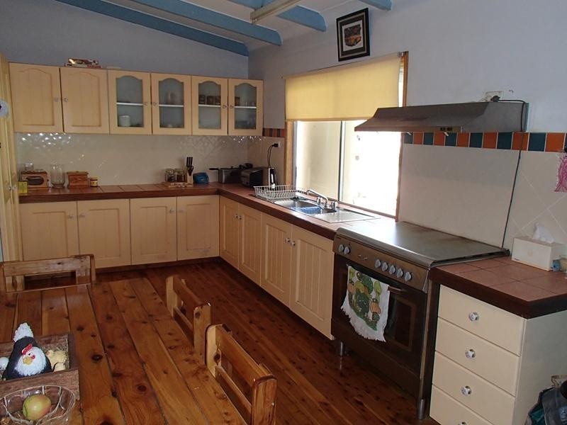 12 Nicholson Road, Stanthorpe QLD 4380