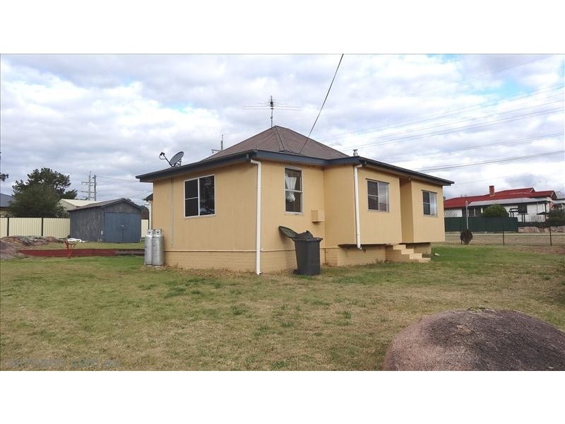 19 Marsh, Stanthorpe QLD 4380