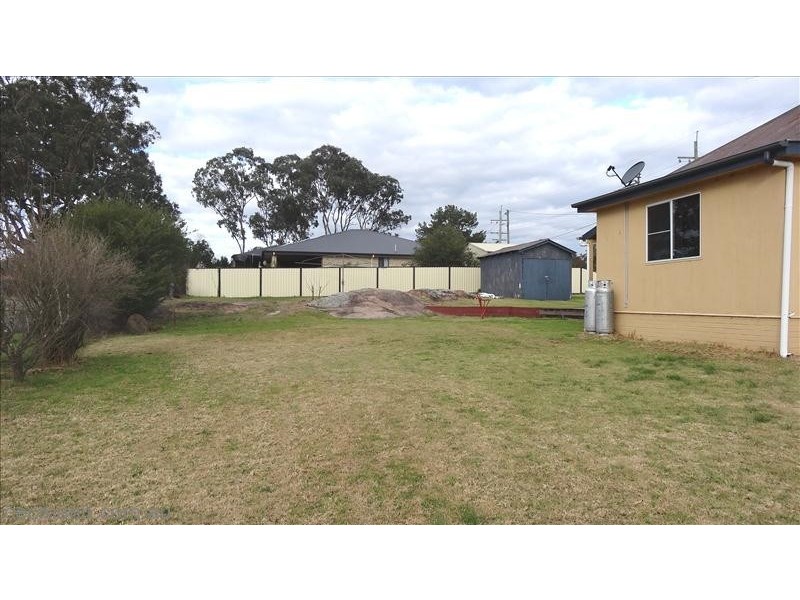19 Marsh, Stanthorpe QLD 4380