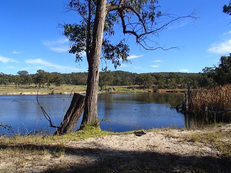 9 Caves Road, Stanthorpe QLD 4380