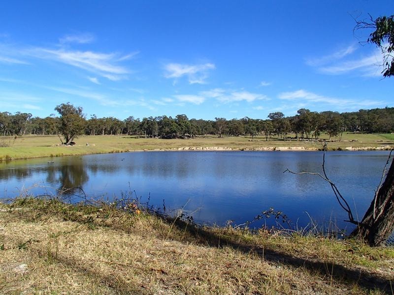 9 Caves Road, Stanthorpe QLD 4380