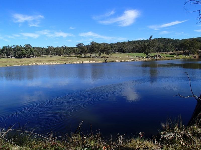 9 Caves Road, Stanthorpe QLD 4380