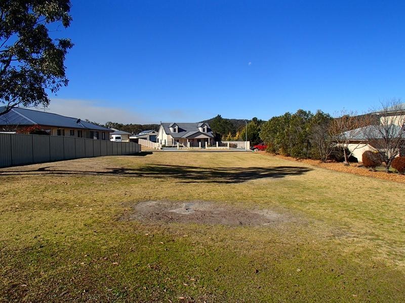 22 Fairway Crescent, Stanthorpe QLD 4380