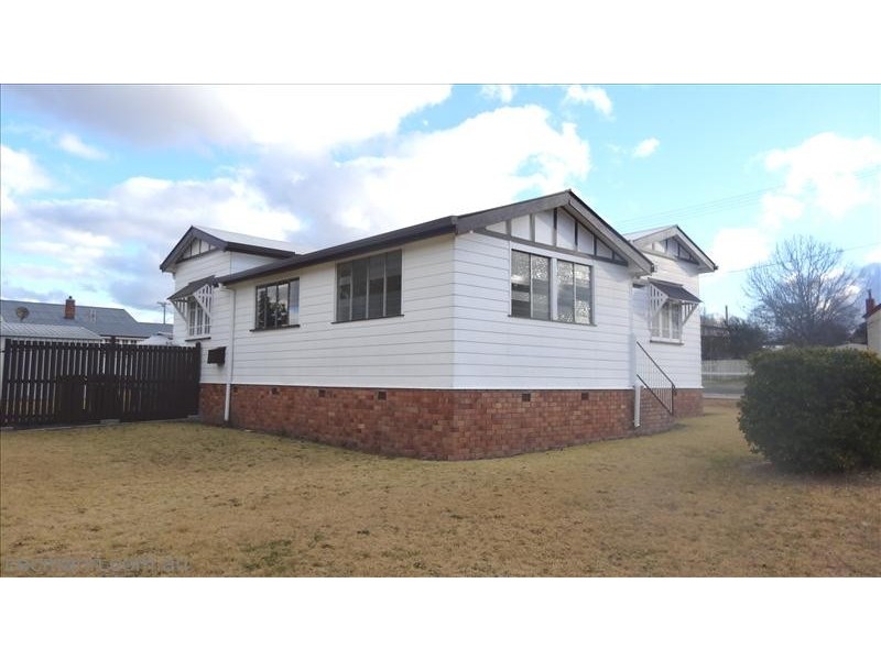 55 Railway Street, Stanthorpe QLD 4380
