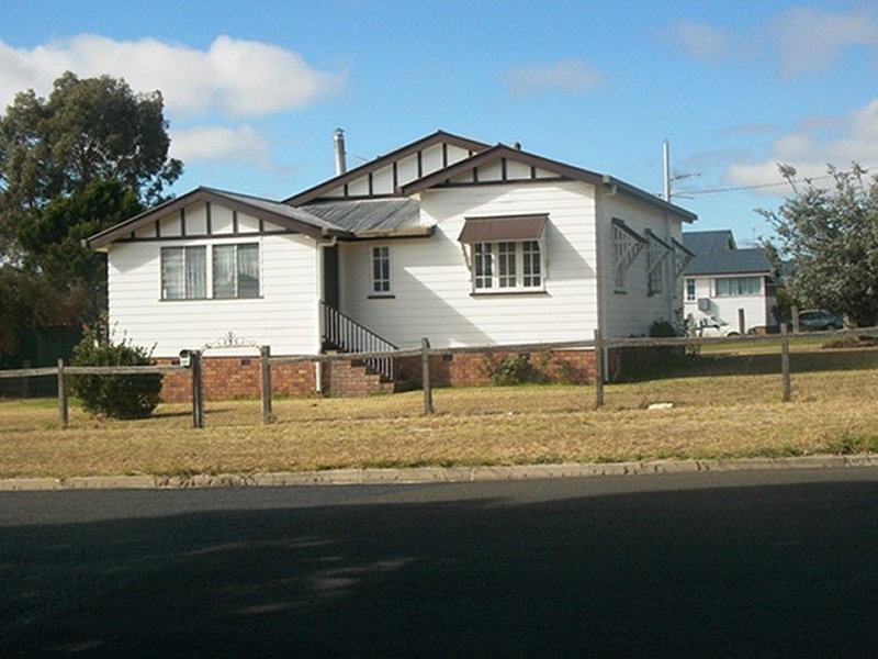 55 Railway Street, Stanthorpe QLD 4380