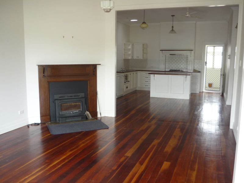 14 Archibald Street, Stanthorpe QLD 4380