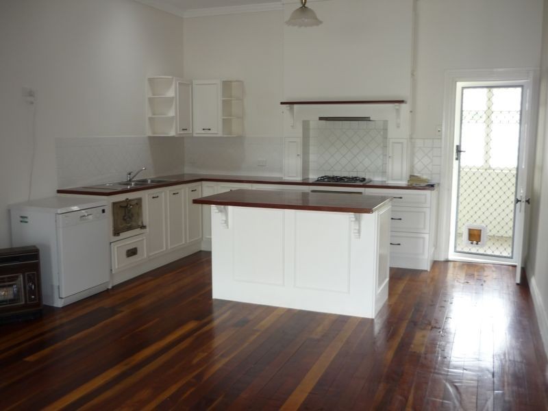 14 Archibald Street, Stanthorpe QLD 4380