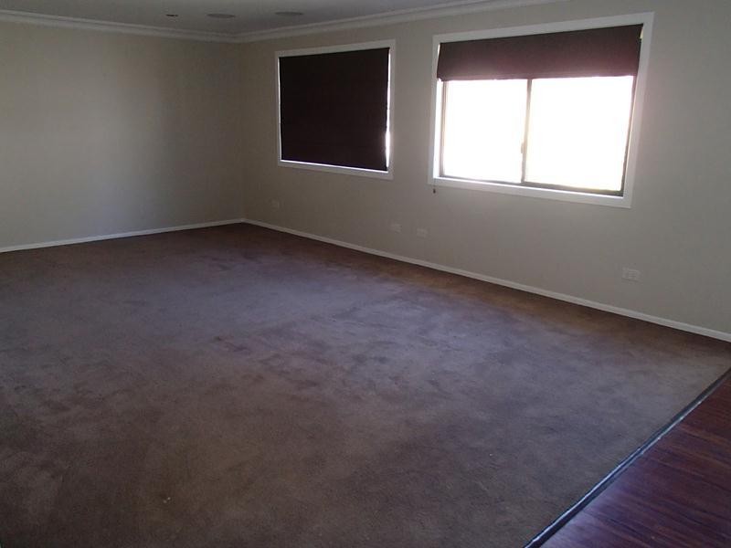 15 Pike Street, Stanthorpe QLD 4380