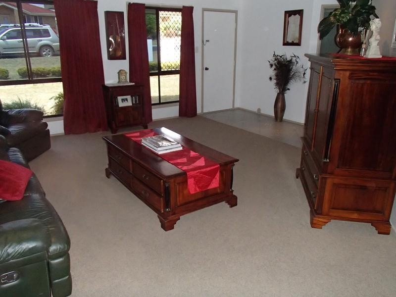 10 Barton Street, Stanthorpe QLD 4380