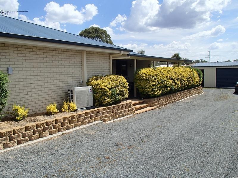 10 Barton Street, Stanthorpe QLD 4380