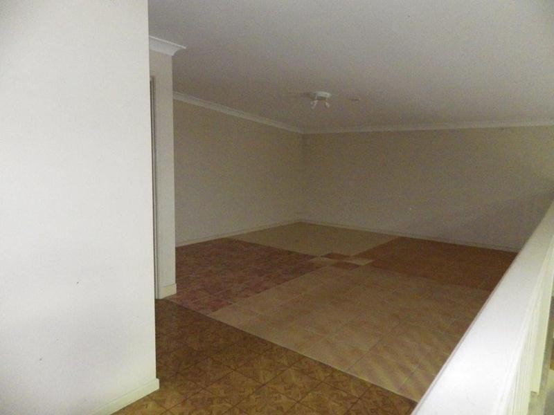 Unit 4/7 Reeves Road, Stanthorpe QLD 4380