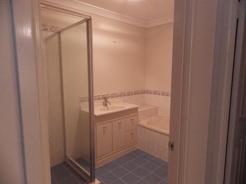 Unit 4/7 Reeves Road, Stanthorpe QLD 4380