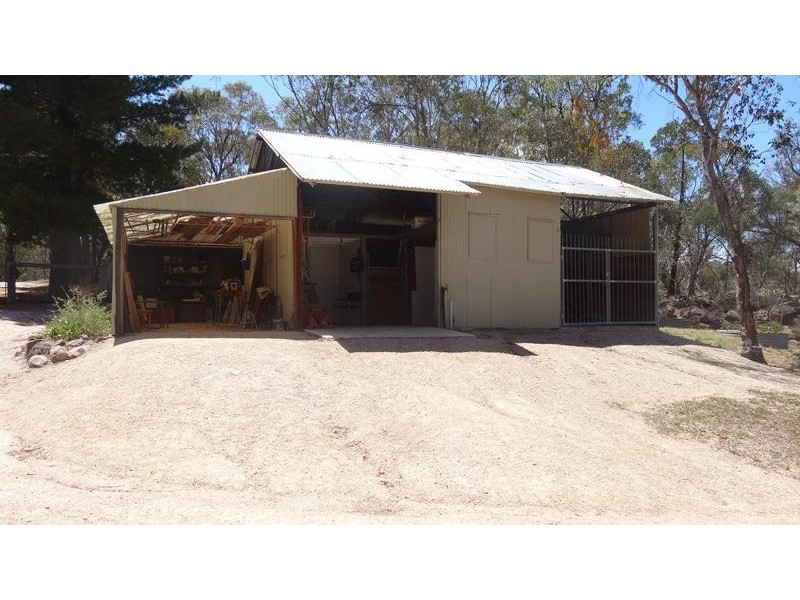 140 Limberlost Road, Stanthorpe QLD 4380