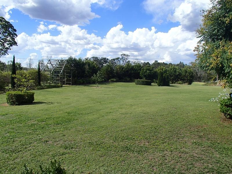 132 Pozieres School Road Pozieres, Stanthorpe QLD 4380